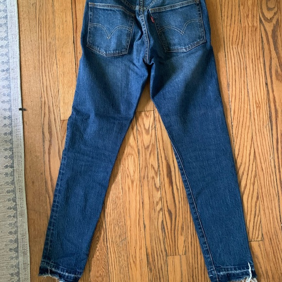 Levi’s 501 Skinny - Picture 3 of 3